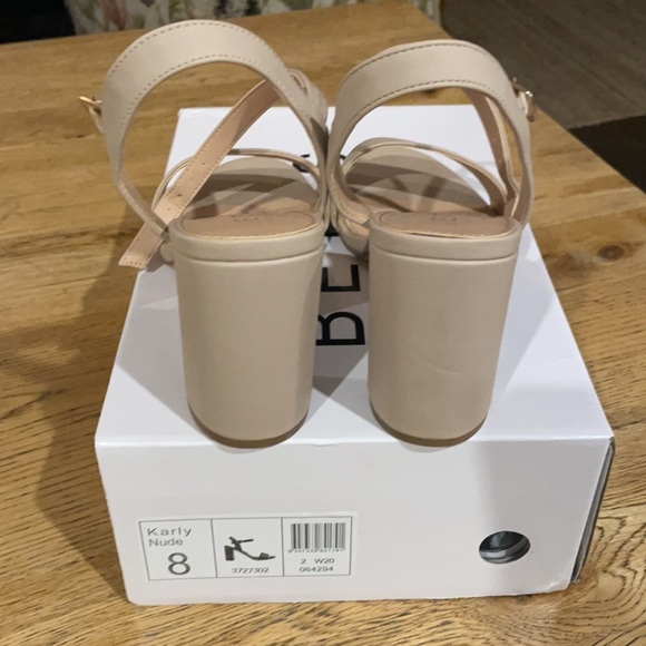 Betts Karly nude heels size 8 - Picture 4 of 5